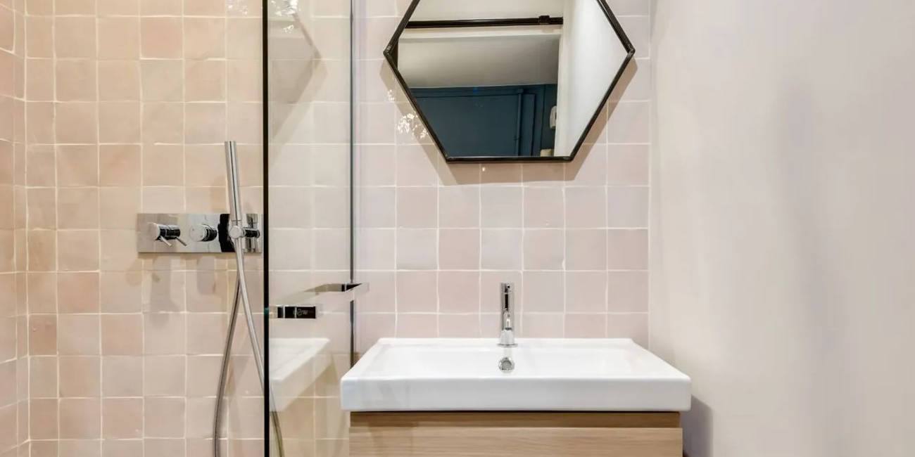 Optimiser l'espace de votre petite salle de bain : comment faire ?
